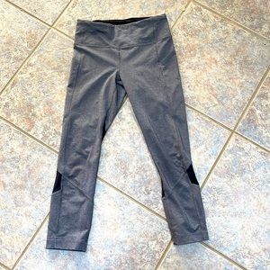 Lululemon crop gray and black leggings 25” size four